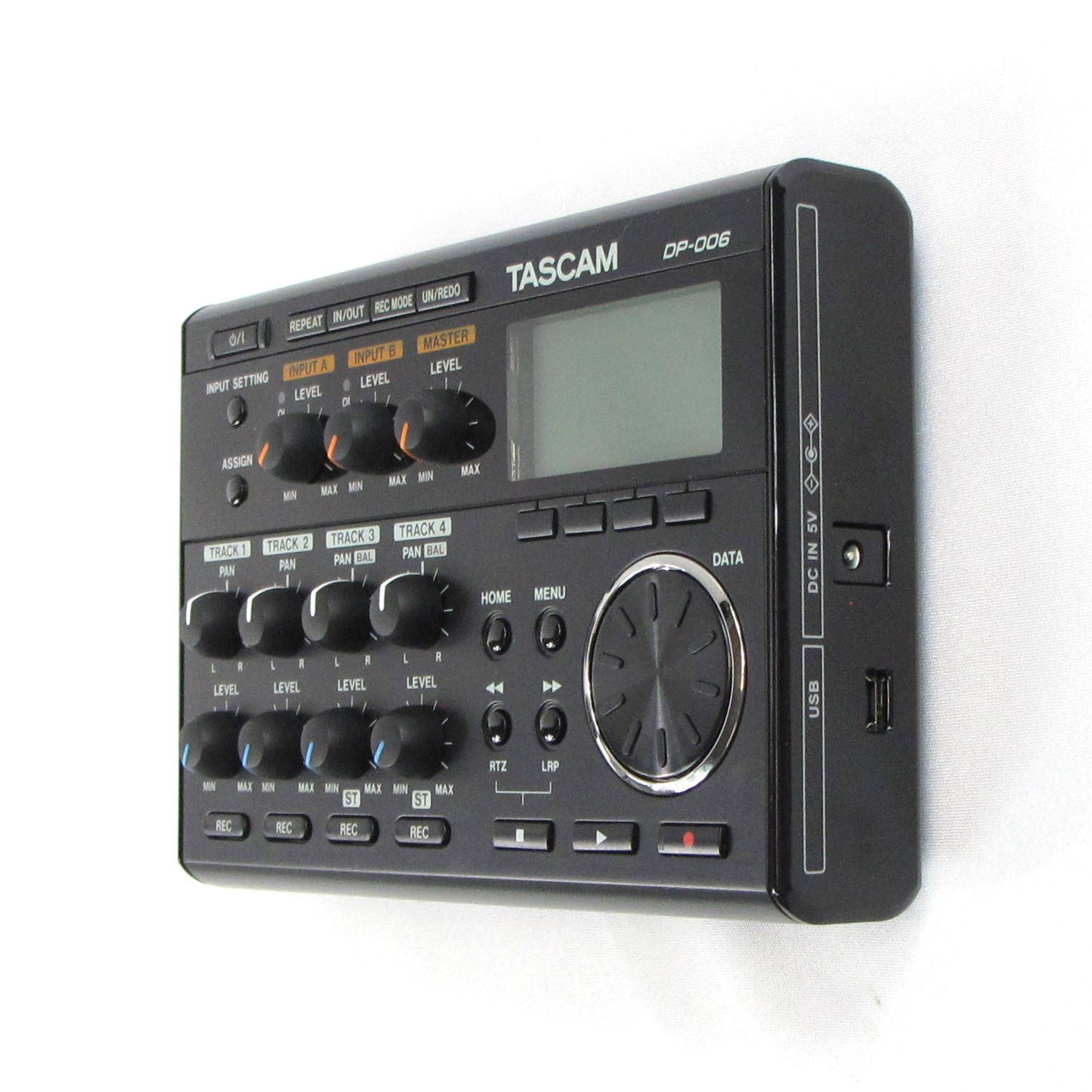 TASCAM（タスカム）のデジタルポケットスタジオ「DP-006」 DP-006 | 6-track Digital Pocketstudio | TASCAM - United States