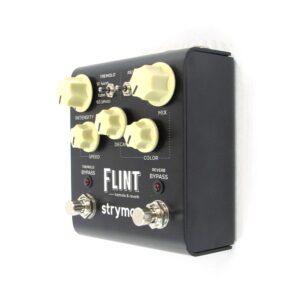 strymon flint tremolo & reverb