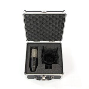 akg p420 condenser microphone