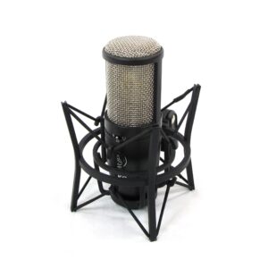 akg p420 condenser microphone