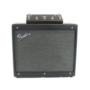 fender mustang gtx100 (copy)