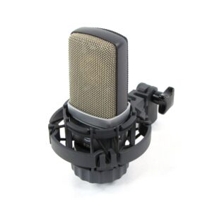 akg c214 condenser microphone
