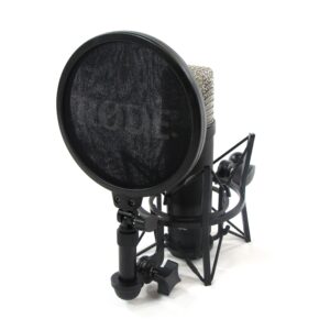 rode nt1 condenser microphone