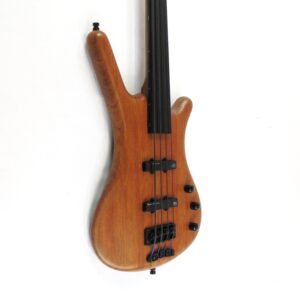 warwick pro corvette standard fretless bubinga