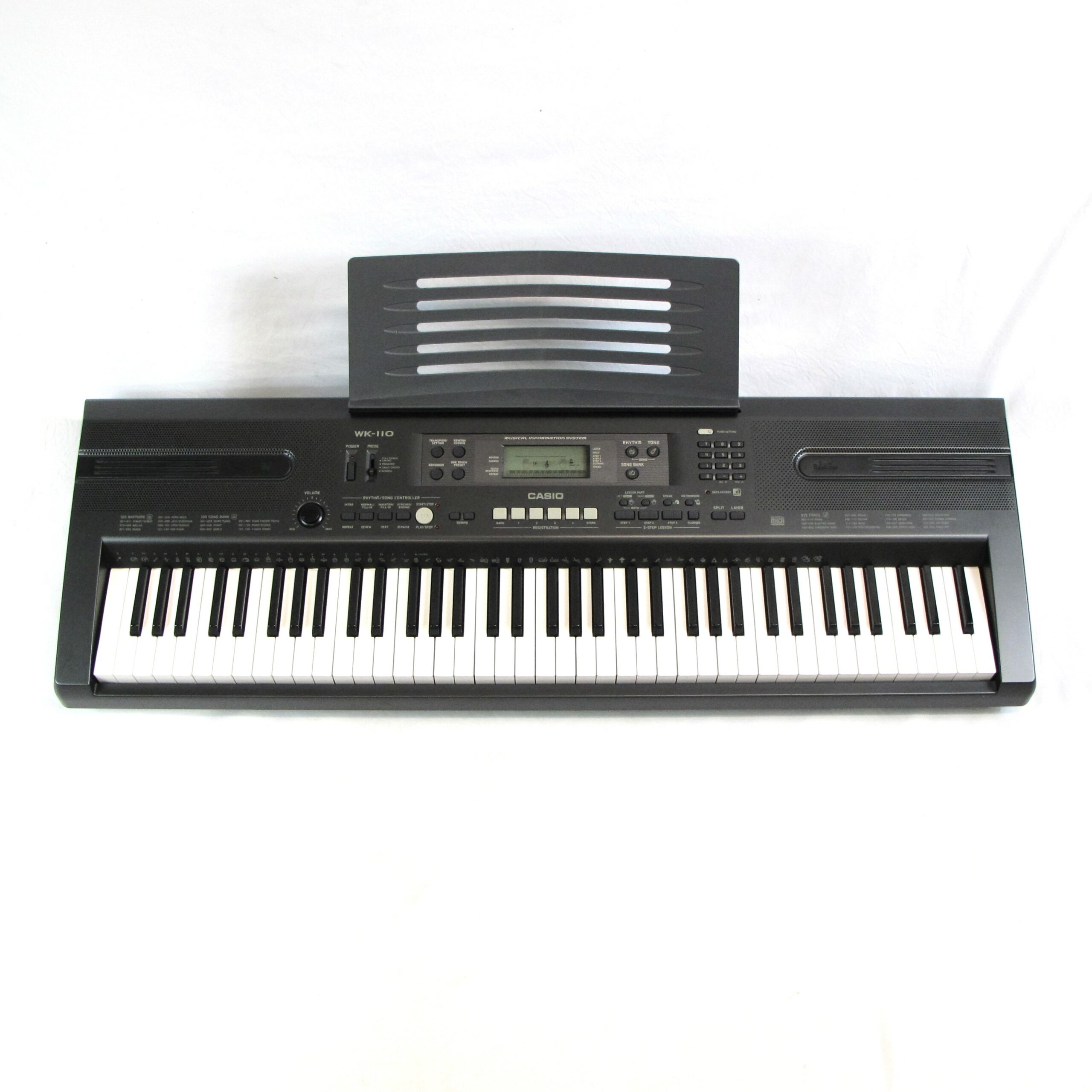 CASIO WK110 PORTABLE KEYBOARD W/ POWER SUPPLY, SUSTAIN PEDAL, AND GIG BAG