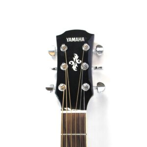Yamaha APX600 Thinline Acoustic-Electric Guitar Used